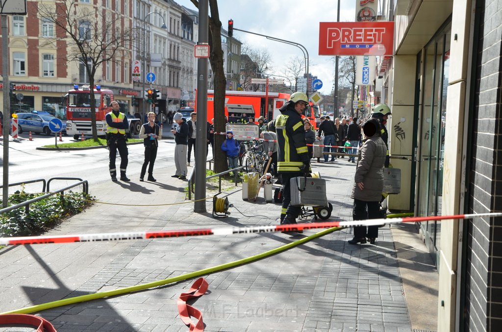 Feuer 2 Y Koeln Kalk Kalker Hauptstr P25.JPG - Miklos Laubert